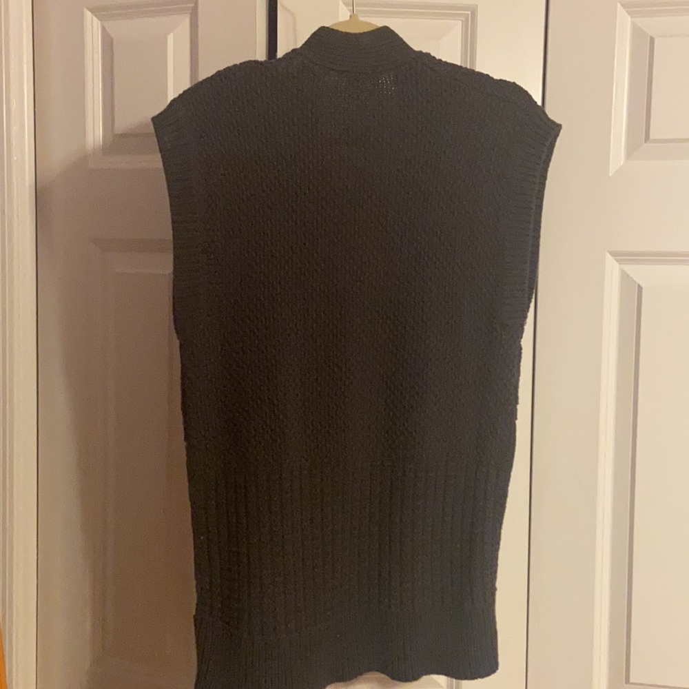 Gap Knit Vest - Picture 2 of 2